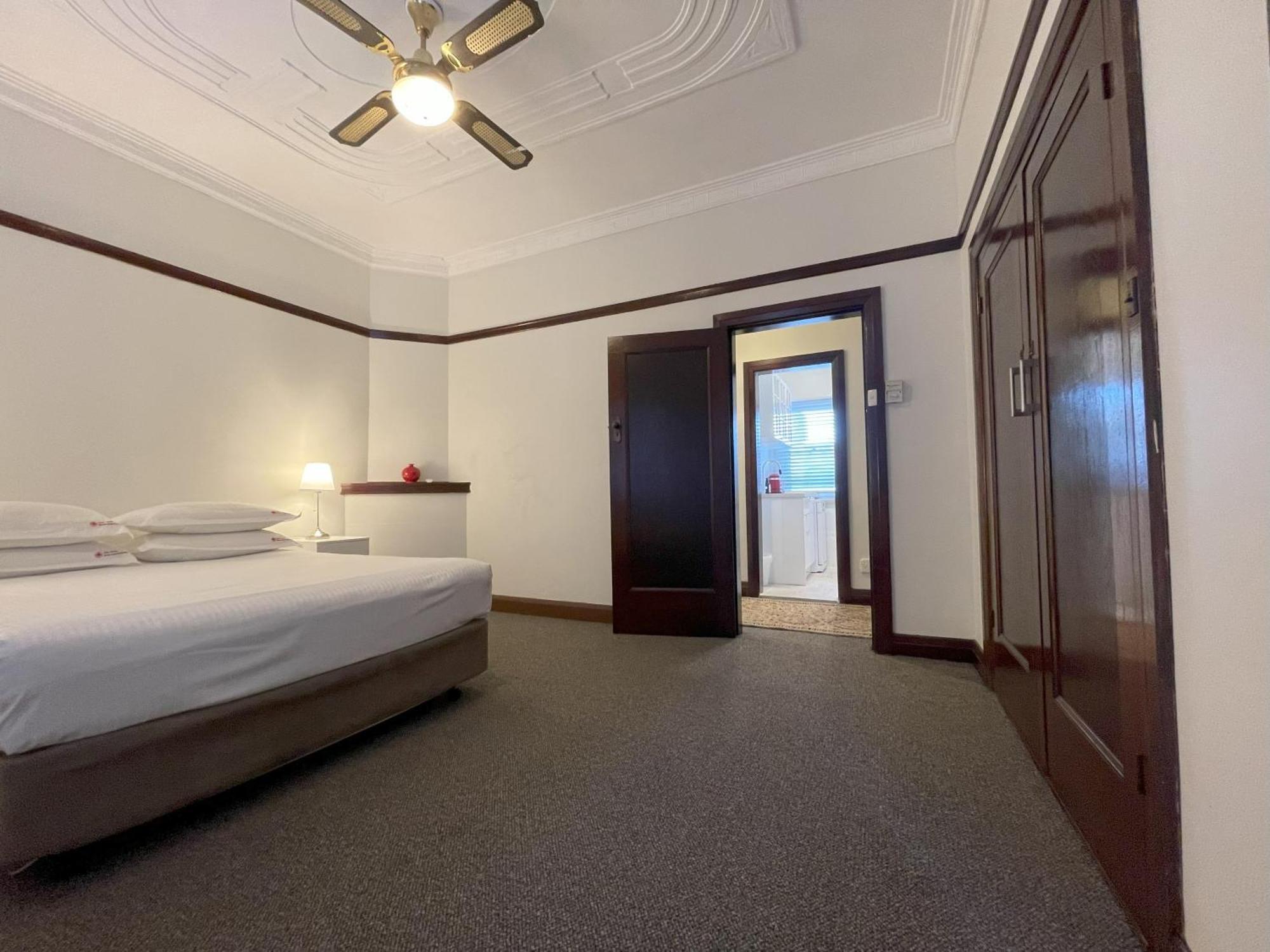 Globe Apartments Wagga Wagga Buitenkant foto