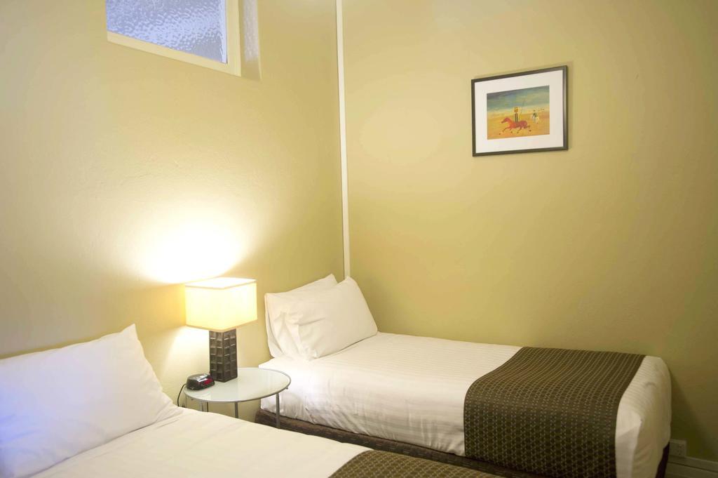 Globe Apartments Wagga Wagga Buitenkant foto