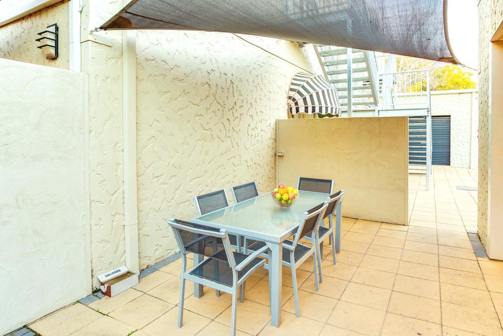 Globe Apartments Wagga Wagga Buitenkant foto