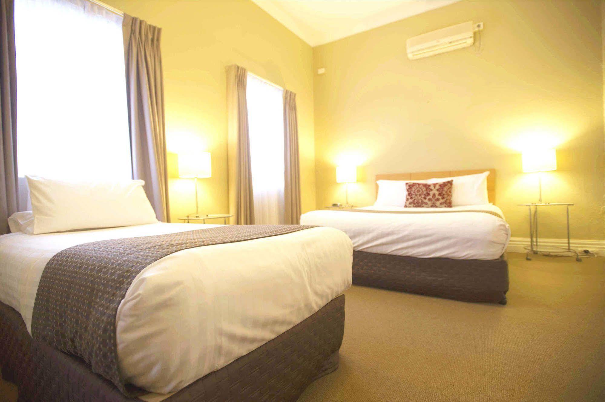 Globe Apartments Wagga Wagga Buitenkant foto