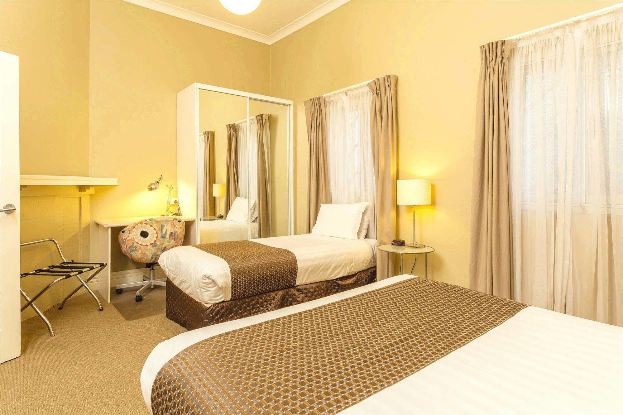 Globe Apartments Wagga Wagga Buitenkant foto